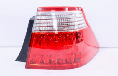 パーツ GRS180  Saloon Tail Lights 3 Toyota Crown Royal Saloon GRS180 Genuine LED Right Tail Light
