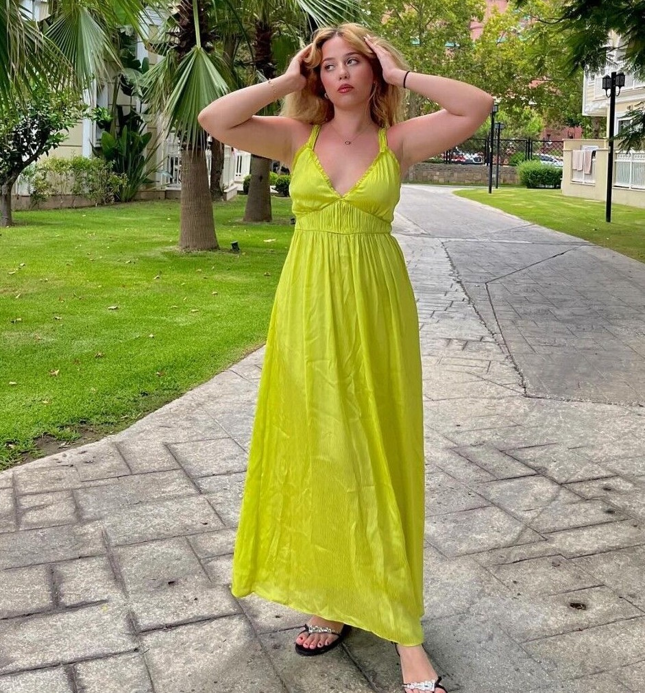 green emerald velvet dress TATI RUFFLE MAXI DRESS IN LIME – AKIRA main image 1