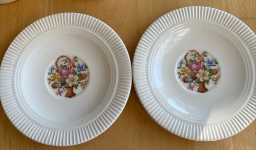 VTG Salem Small Mugs&Saucers Basket Of Flowers Petit Pointe Very Good - Picture 6 of 12