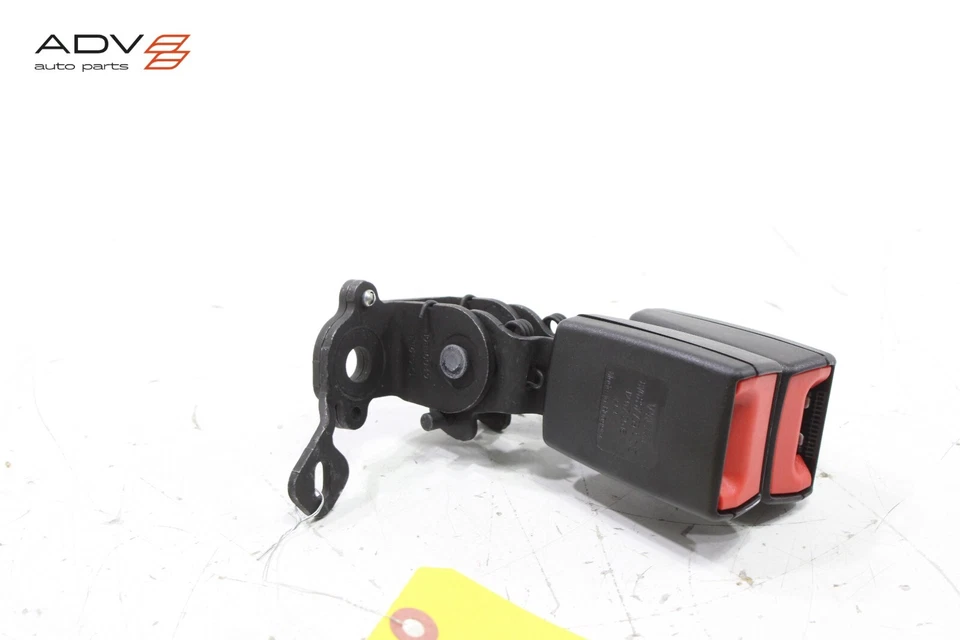 Audi S3 A3 2017-2020 trasero izquierdo y central cinturón de seguridad hebilla OEM Foto 2 de 4