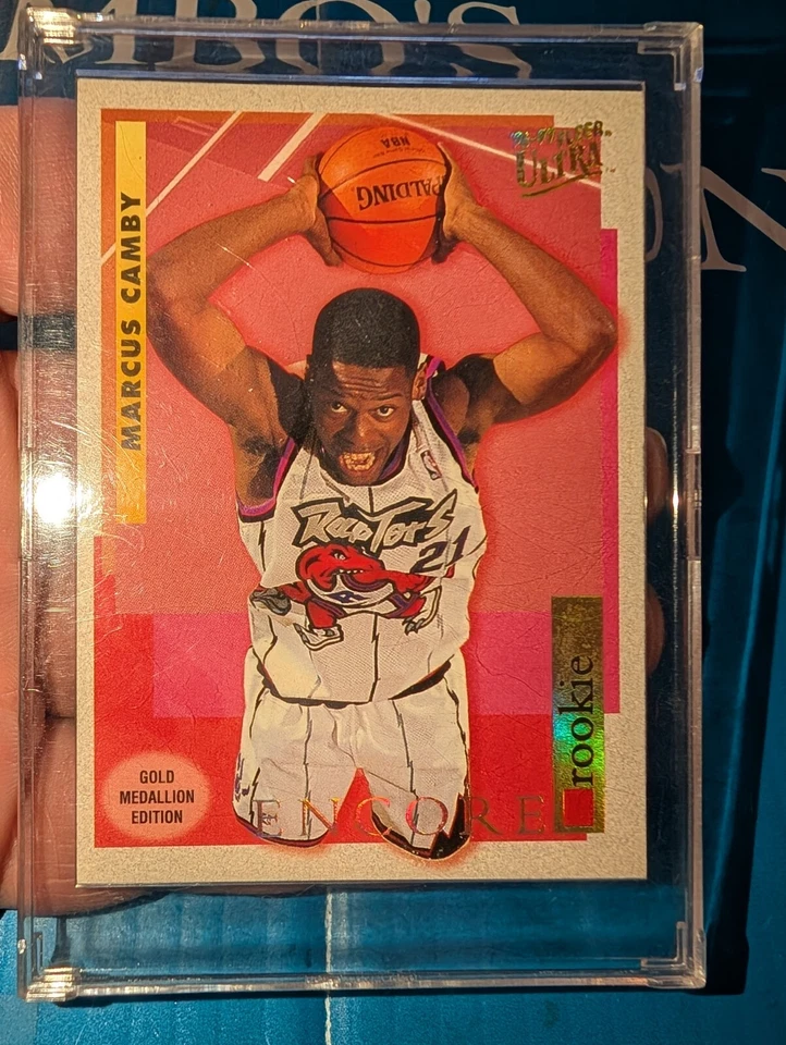 1996-97 Fleer Ultra #G-267 Marcus Camby Gold Medallion Rookie Encore Raptors - Image 2 of 4