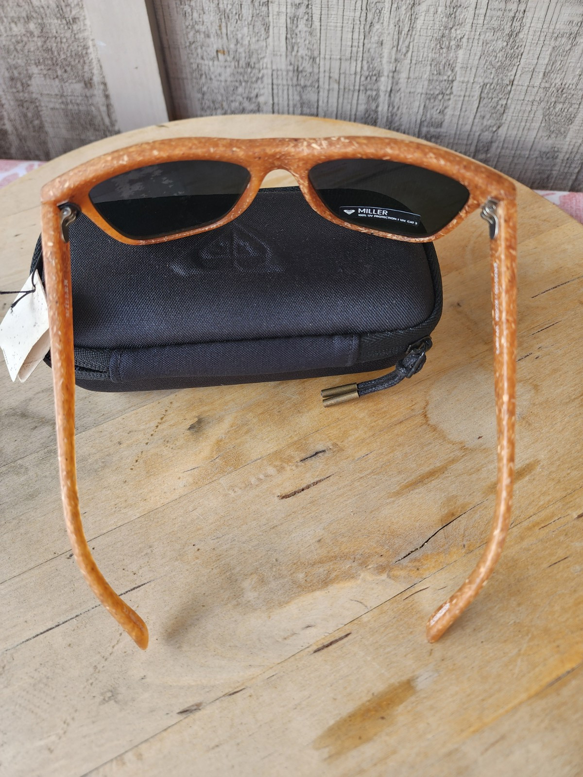 Roxy Sunglasses Corkboard Pattern Frame With Case… - image 4