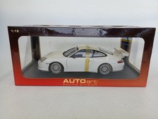 Autoart White Plain Body Version 1/18 Porsche 911 Carrera