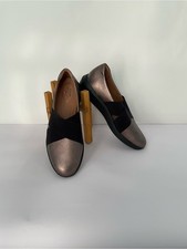Clarks Unstructured Metallic Pewter and Black Slip-On Loafers