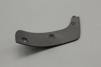 Genuine Volvo XC40 EX40 2018-on mudguard (front right) 32262069