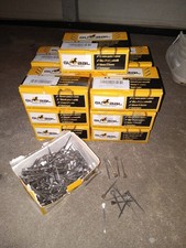 Global 250pcs Horseshoe Horse shoes Stainless 2.1'' Nails E5 lot 12 new boxes