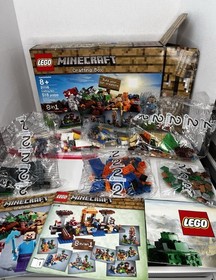 LEGO Minecraft Crafting Box Mojang 21116 Build Your Creation  Few Pieces Missing