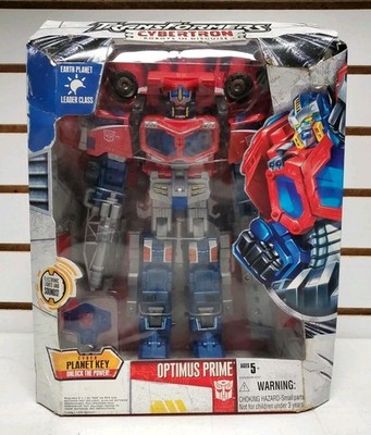 2005 Hasbro Transformers Cybertron Optimus Prime (Leader Class) New, Damaged Box