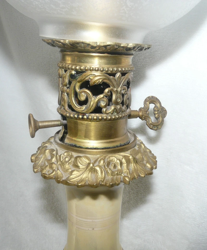 Lampe à huile Empire – personnage antique & boule décorative – REF 128 - Photo 4/4