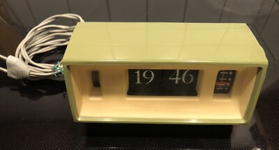 Vintage Copal Klappuhr Modell Caslon 701