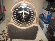 ANTIQUE Health-O-Meter Scale DATED 1935 Original Domed Glass Working