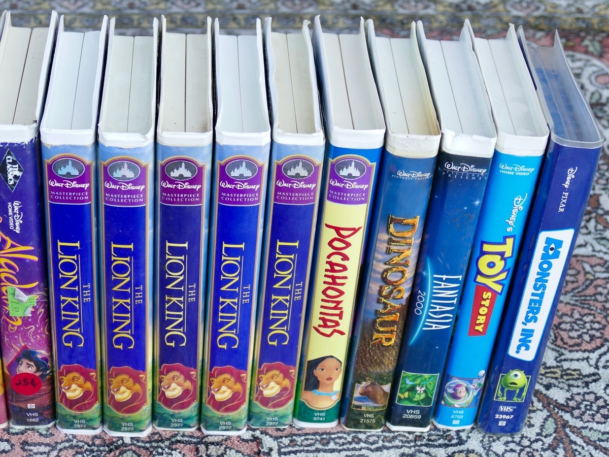 Set of 49 Disney Animated Classic VHS collection - lot black