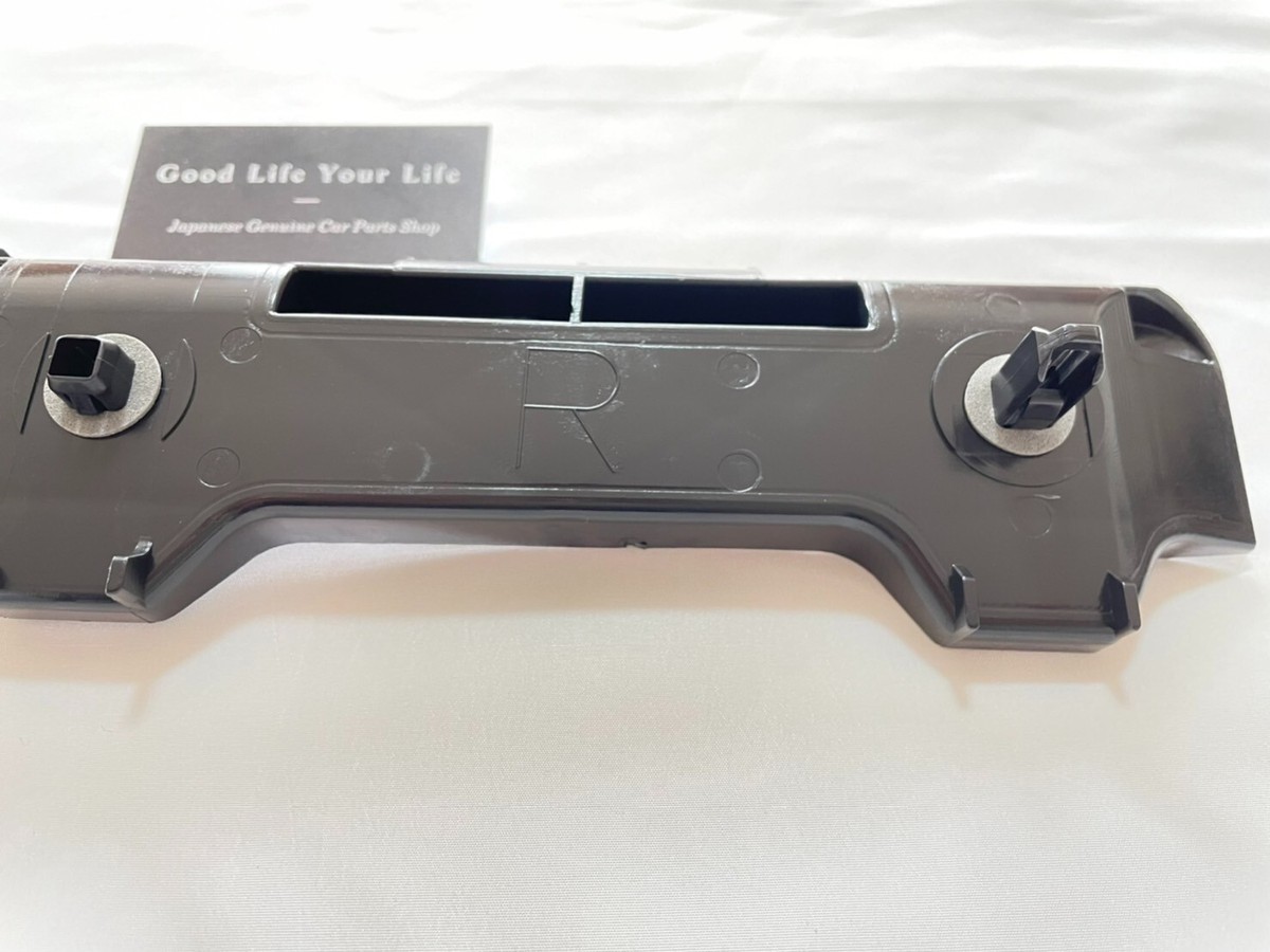 Toyota 4Runner GRN21# Rear Bumper Upper Retainer RH 52562-35010