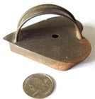 2 ANTIQUE TIN HEART COOKIE CUTTERS - ONE WITH HANDLE - PRIMITIVE FOLK ART — photo 4