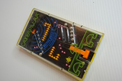 CATCH A CATERPILLAR  Vintage MECHANICAL Handheld Tabletop  Arcade FUN game R2