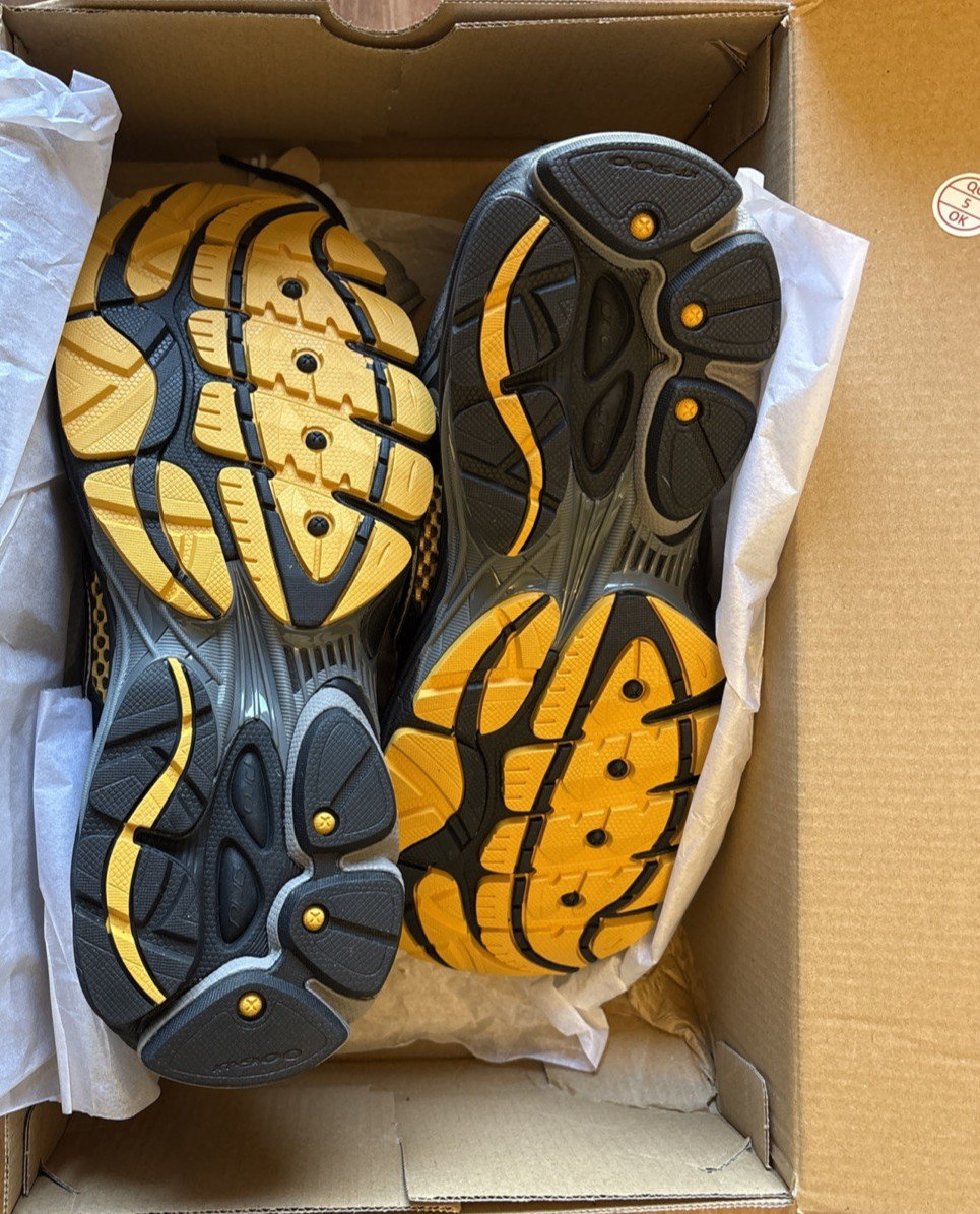 Saucony ProGrid Omni 9 - Size 8.5M - S70739-66 New in Box Gold Carbon Black thumbnail 3