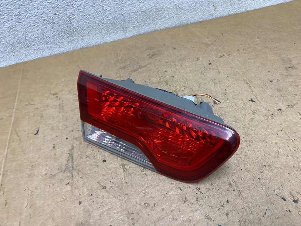 Luz trasera interior izquierda conductor izquierdo Kia Forte Koup 2010 a 2013 OEM T5607 DG Foto 3 de 4