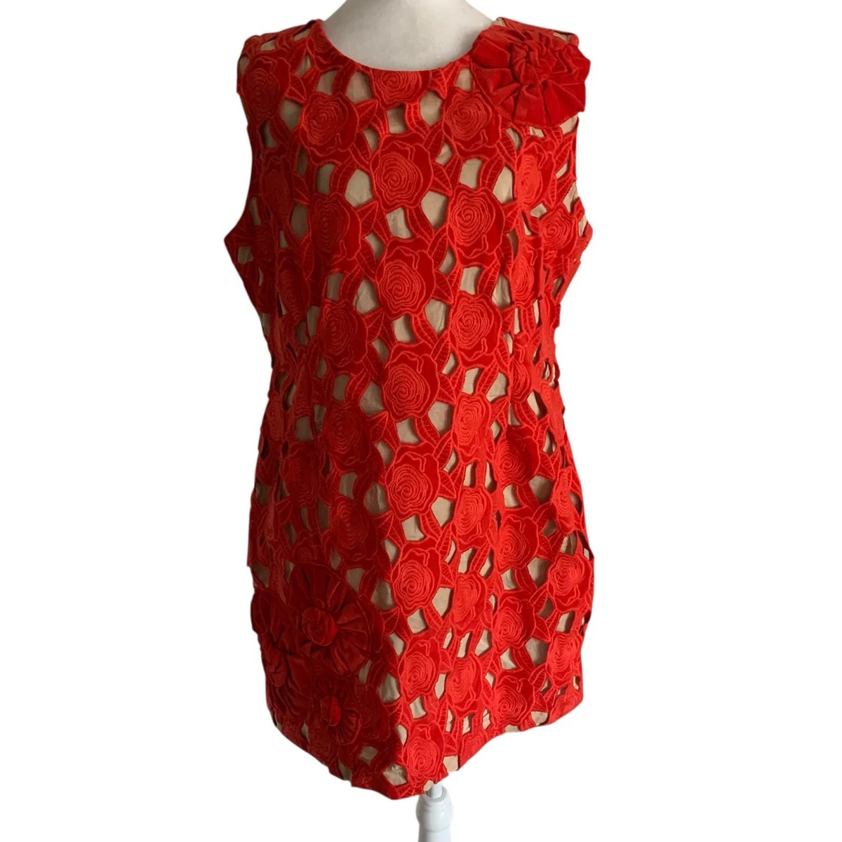 chinese dress ladies Adorn Lace Bust Maxi Dress