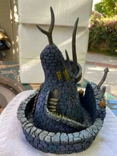 Hawthorne Village Nightmare Before Christmas - Antlers House