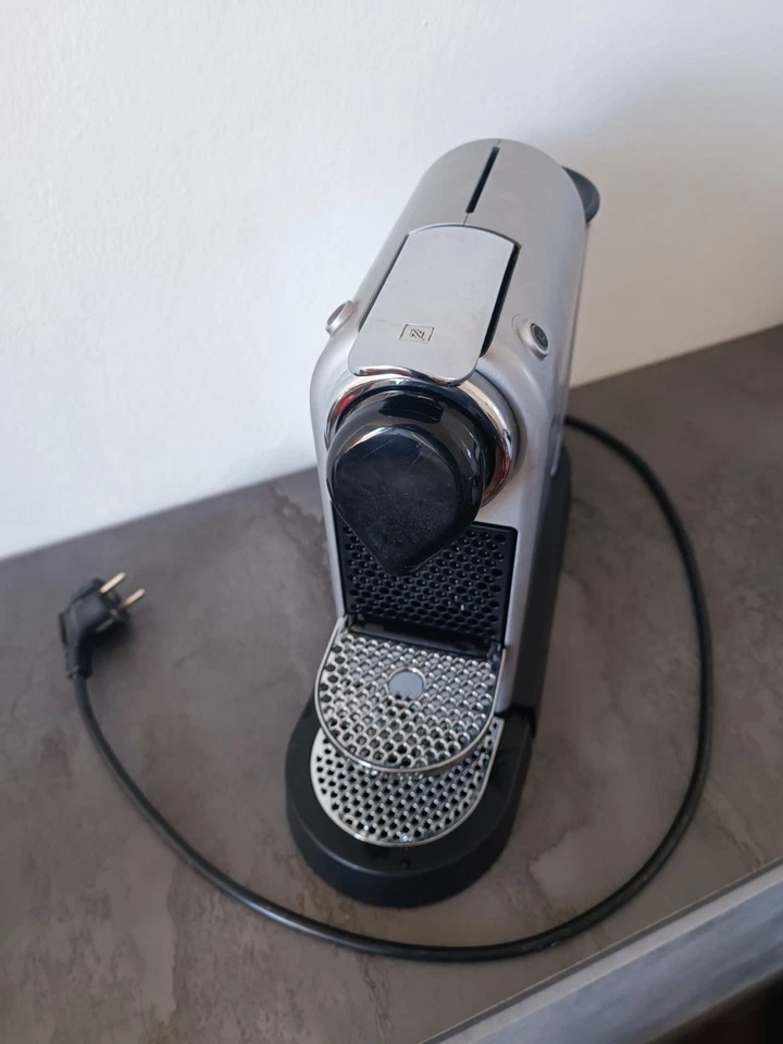 Macchina da caffè Nespresso Citiz Type C113  - Immagine 3 di 4