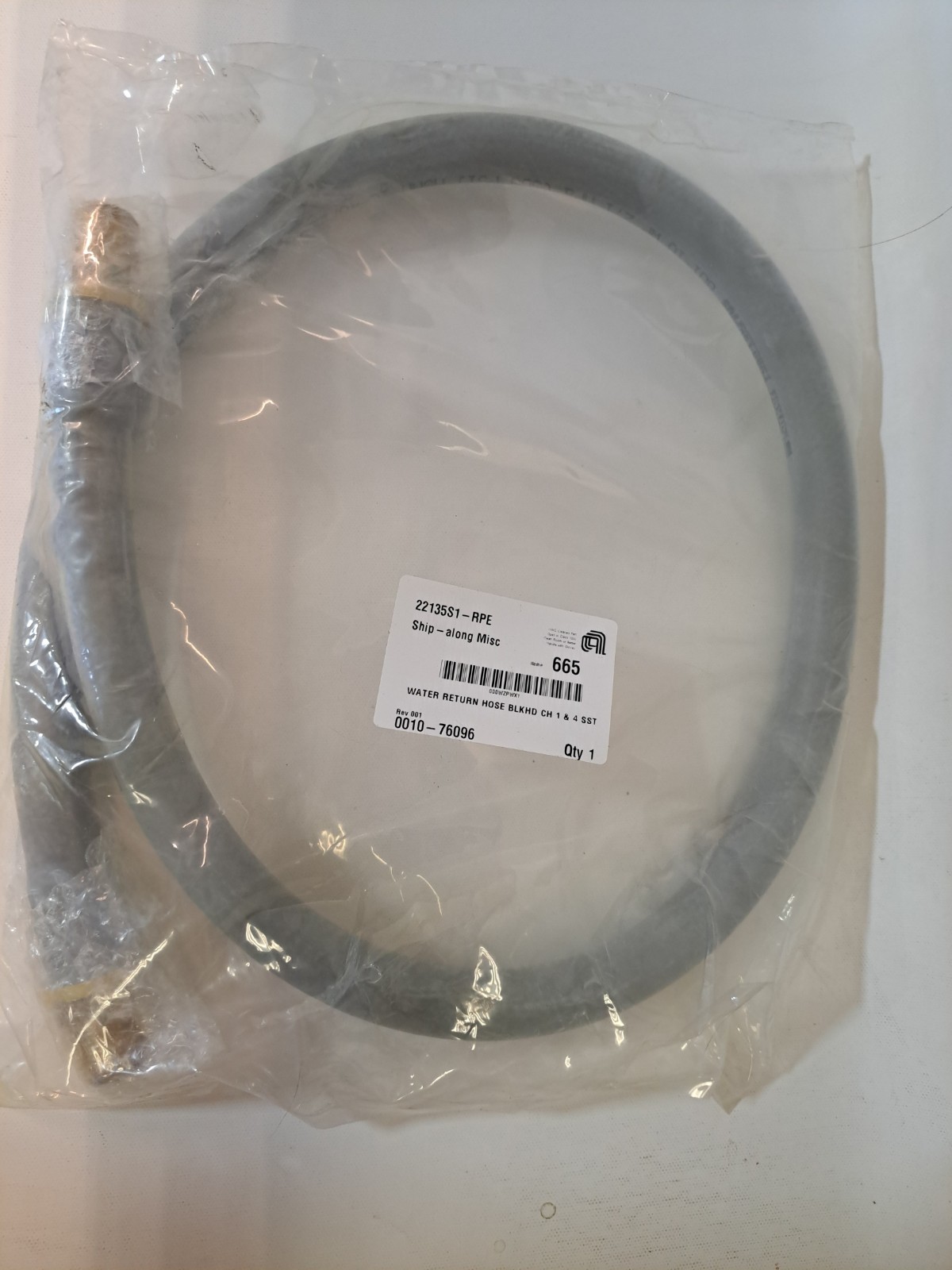 Applied Materials AMAT 0010-76906 WATER RETURN HOSE BLKHD CH 1 & 4 SST NEW