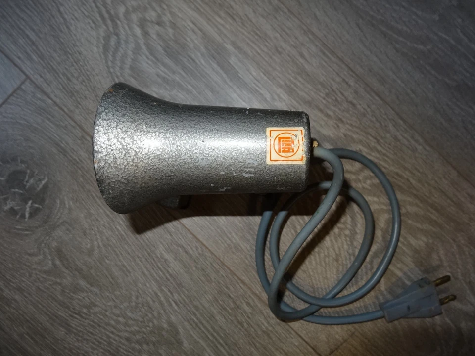 Lampe Spot Projecteur Vintage LITA, Aluminium martelé à Pince ou Fixe Fonctionne - Photo 4/4