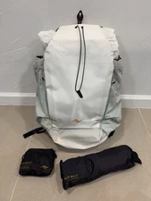Peak Design Outdoor Backpack 25L White + Hip Belt & Rain Cover