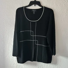 FINITY Pullover Top Women’s Plus 1X Black Knit White Trim Rayon Scoop Neck 3/4