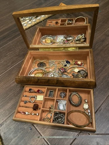 Vintage Jewelry Box & Costume Jewelry Lot Rings, Charms Necklaces & More