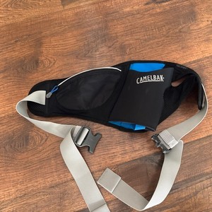 CamelBak Delaney Fit Hydration Waist Pack Belt Blue Black Running Hiking Bottle