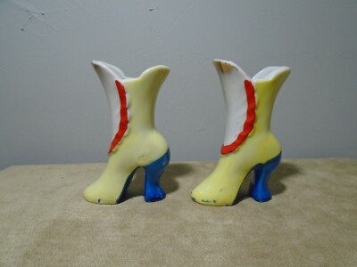 SET OF 2 VINTAGE MINI 3” BOOT SHOE VASE FIGURINES JAPAN (VIN186