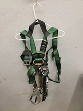 Form + MSA Safety Harness w/ Self Retracting Life Line MSA. 64111-00A /