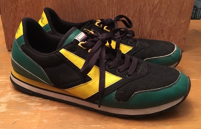 brooks flag sneakers