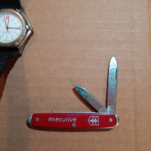 Wenger SAK Design Watch Men With Knife - Picture 2 of 13