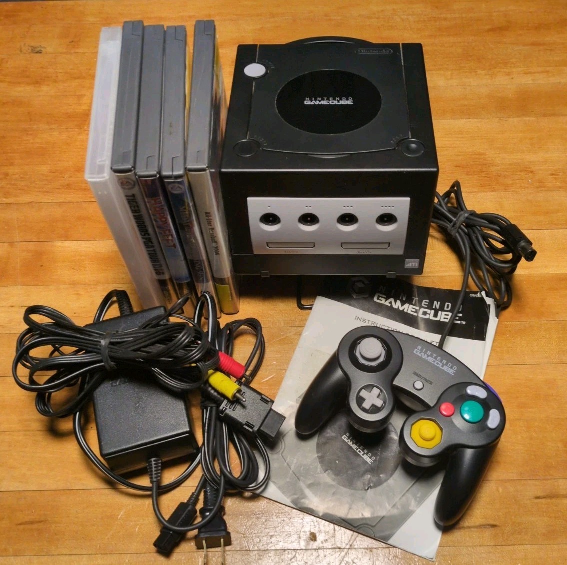 Nintendo GameCube DOL-001 Black Console Bundle - 5 Games