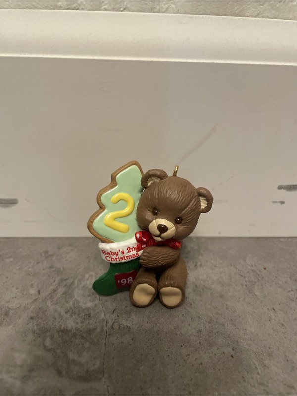 ❤️ Vintage Hallmark Keepsake Ornament - 1998 Baby’s Second Christmas Bear