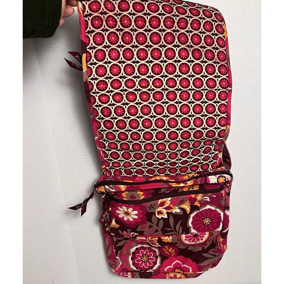 BOLSO MENSAJERO VERA BRADLEY Carnaby Grande Bandolera Patrón Floral Rosa Fucsia Foto 3 de 4
