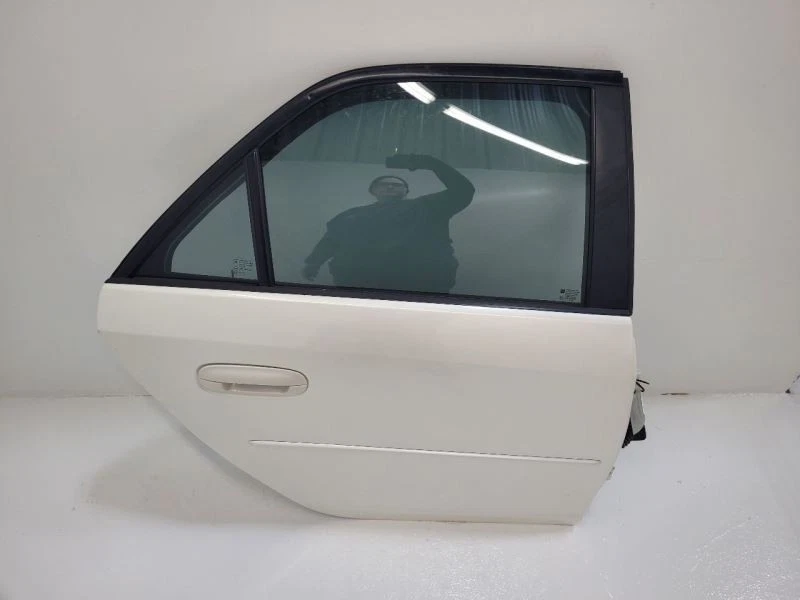 2003-2005 CADILLAC CTS Passenger Right Rear RH Side Door White Foto 2 de 4