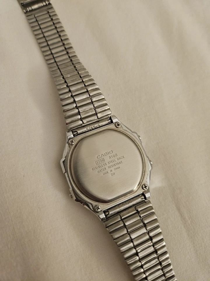 Casio A168WA-1YES, photo 4 of 5