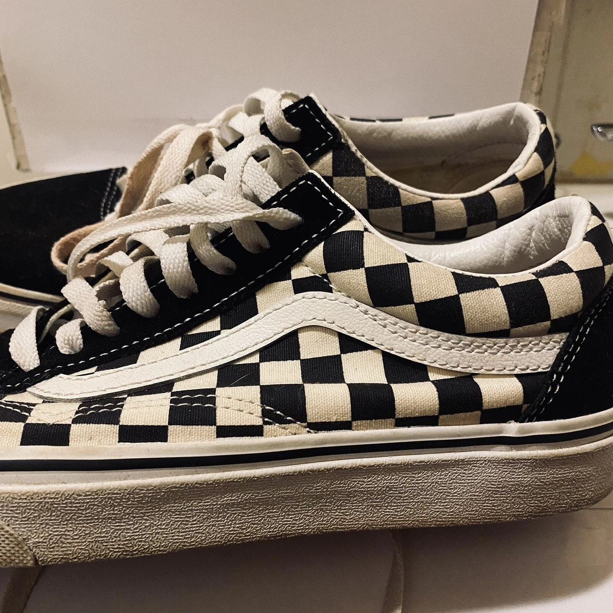 Checkered Vans 8.5 Mens Black And White Mid Rise Shoe