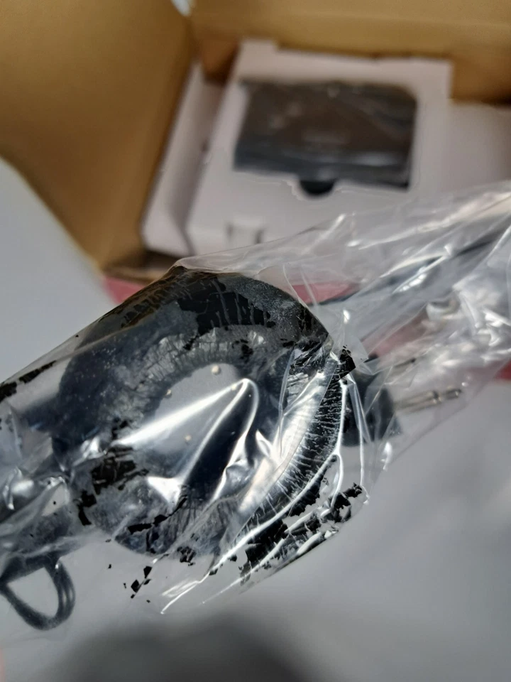 New Radio Shack Hands Free 14 Channel Personal Radio 21-1840 Read Description - Image 3 of 3