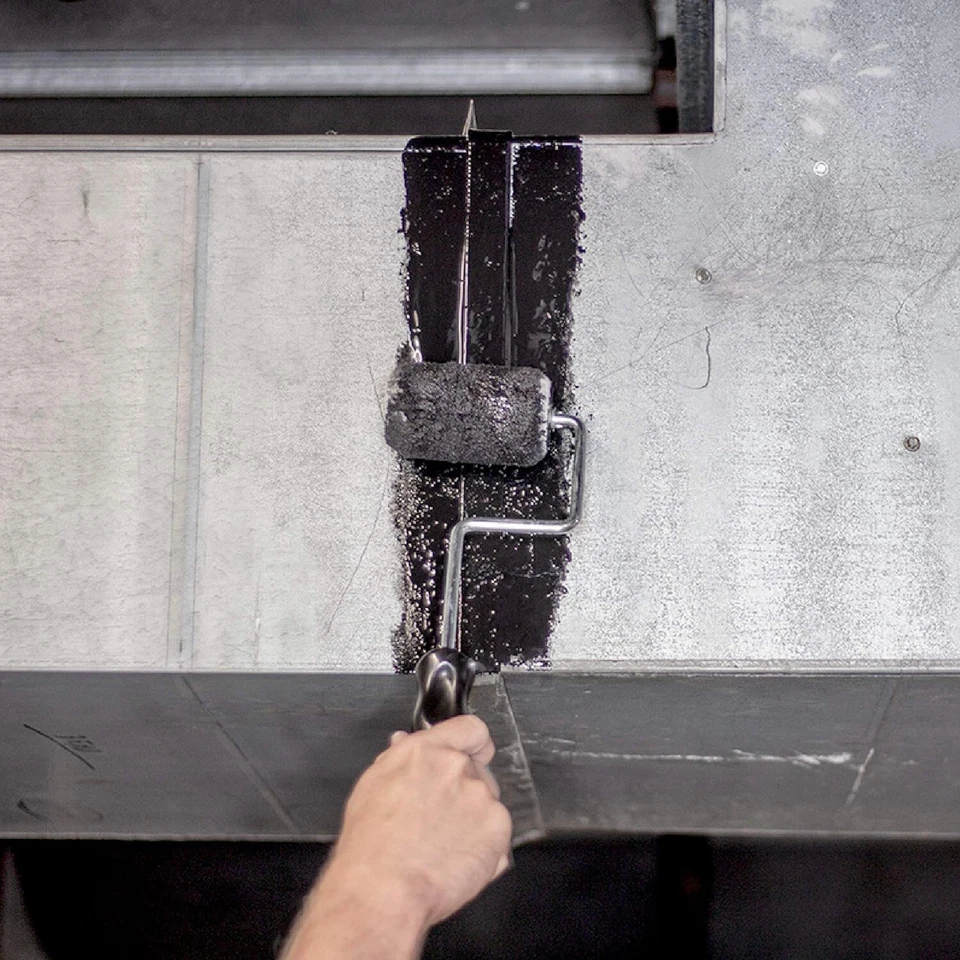 Waterproof Rubberized Coating 32 oz Black - Gorilla 105338 (6-Pack) - Image 4 of 4