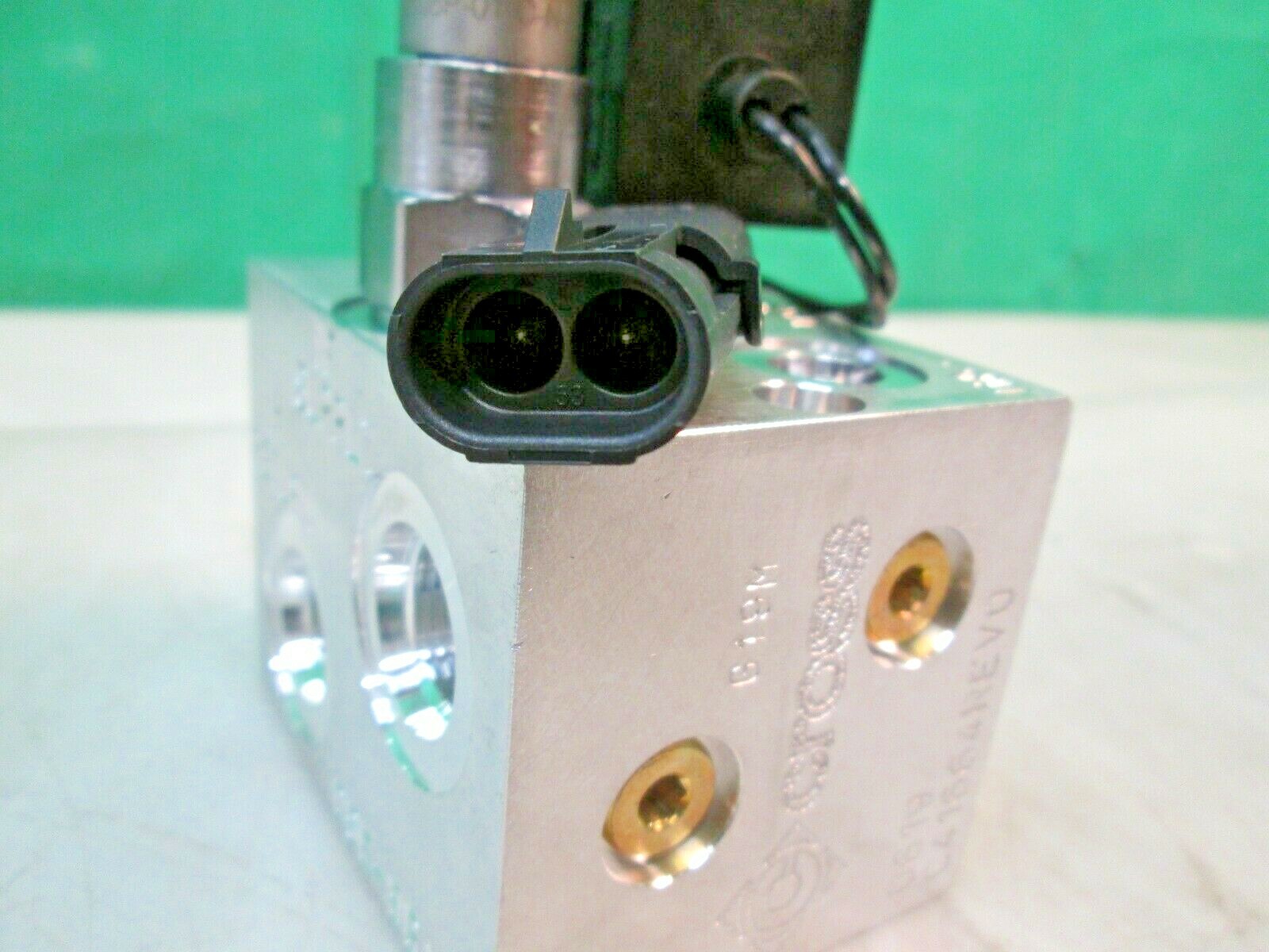 NEW CROSS HYDRAULIC VALVE ASSEMBLY BLOCK Grelly USA