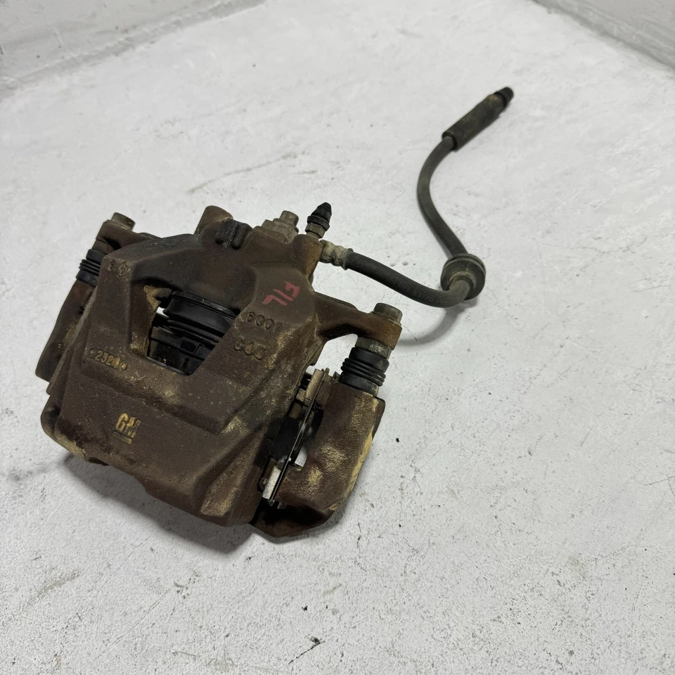 Pinza de freno izquierda Chevrolet Sonic 2012-2017 conductor delantero con soporte OEM Foto 4 de 4