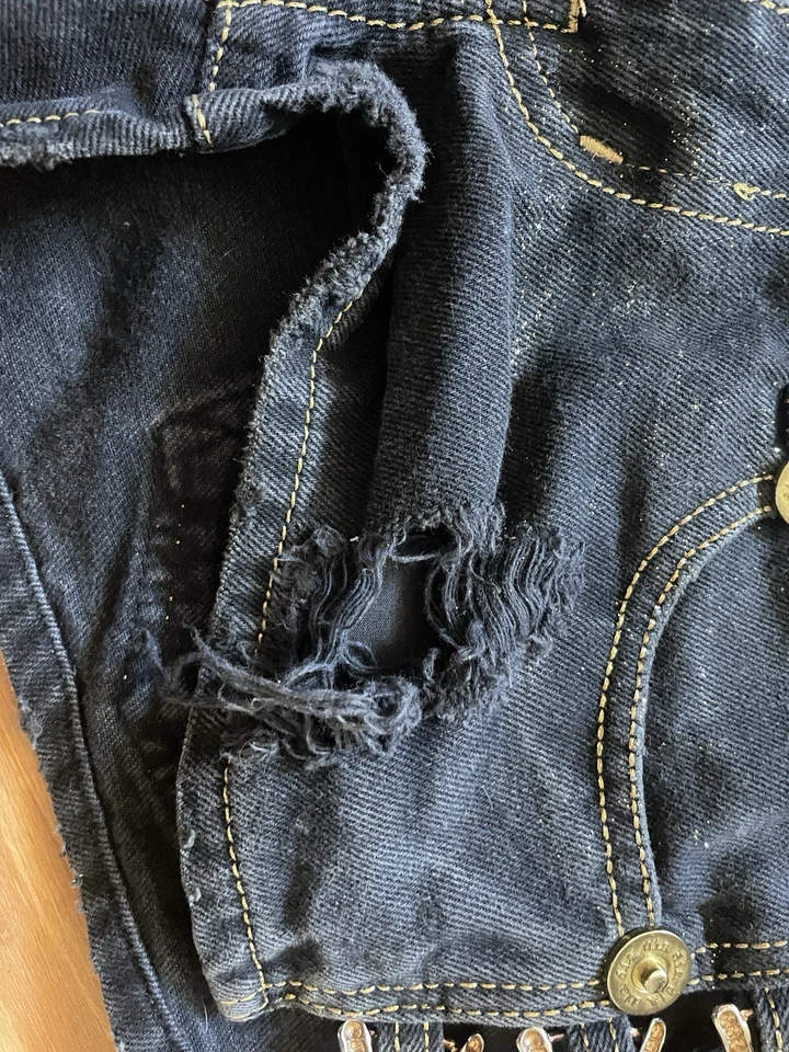 DIA Shorts Black Denim Side Cross Size 26 (S) Gal Gyaru Women's Fashion Pants - Image 4 of 4