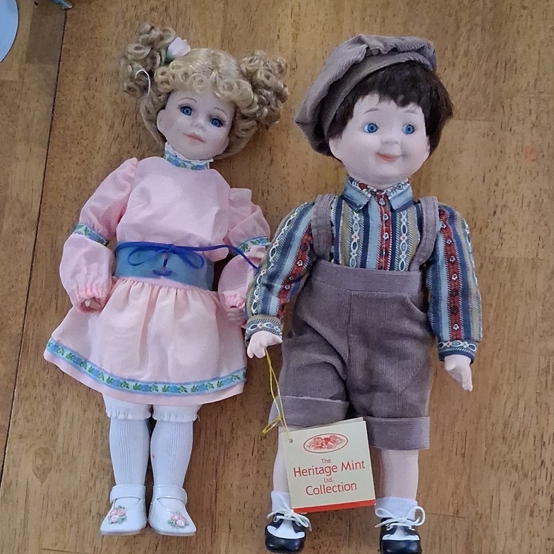 Heritage Mint, Ltd. Porcelain Doll Lot 2 Boy & Girl Blue Eyes Brown Hair
