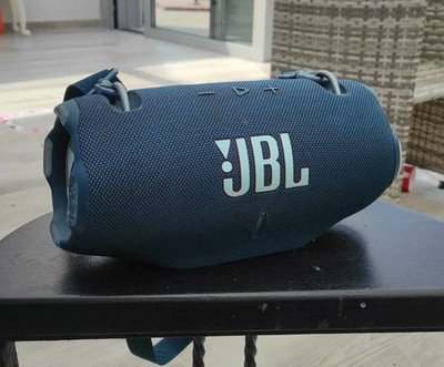 JBL Xtreme 4 Bluetooth Lautsprecher blau mit Tragegurt