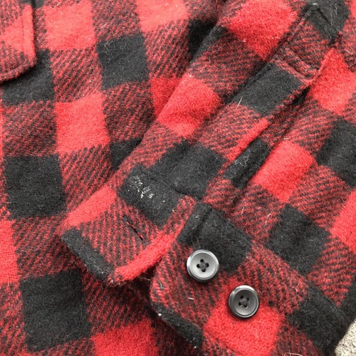 LL Bean Wool Shirt Jacket Mens Medium Red Black Buffalo Plaid Quilted Lined - Picture 4 of 11