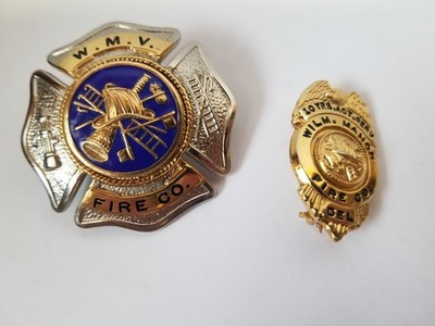 Obsolete Fire Department Badge Lot of 2 Willmington Manor DE 2'' Hat Badge Lapel