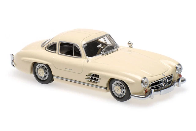 MINICHAMPS 1:43 Modellautos, - LKWs & -Busse